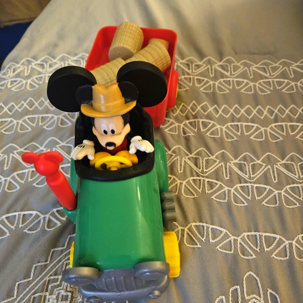Disney Mickey Barnyard Fun Tractor Pulling Loads of fun!!!